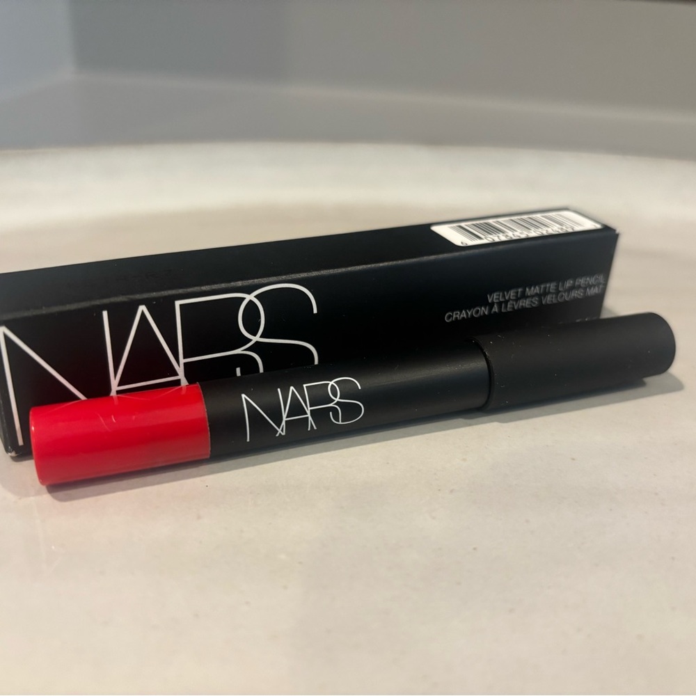 NARS Cosmetics ~ Velvet Matte Lio Pencil ~ Famous Red